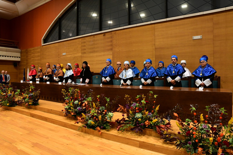 mesa presidencial.jpg